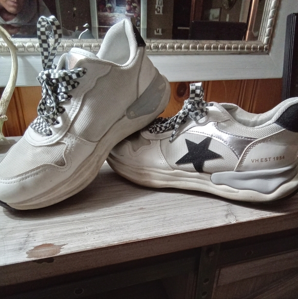 Vintage Havana Shoes - Vintage Havana White and Black Athletic‎ Shoes. Lace Up, Womens Size 7.